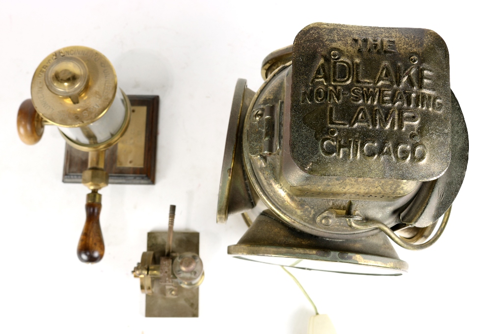 (lot of 3) Brass ship's lantern, electrified, together with two railroad model oilers, one inscribed - Image 5 of 5