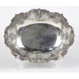 Tiffany & Co. sterling silver oval dish, having openwork and foliate border 21 troy oz.