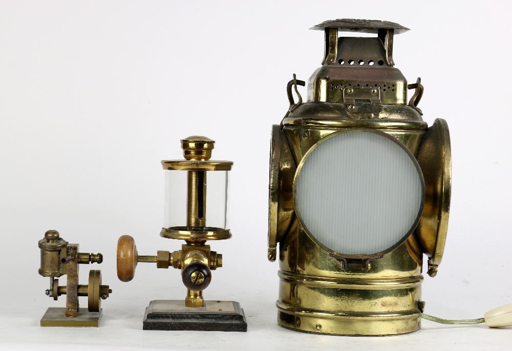 (lot of 3) Brass ship's lantern, electrified, together with two railroad model oilers, one inscribed - Image 4 of 5