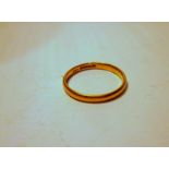 A 22ct gold wedding band