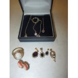 A quantity of 9ct gold items to include a cameo ring