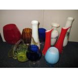 A quantity of retro glass wares