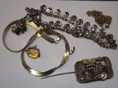 A Small Amount Of Silver & White Metal Items With