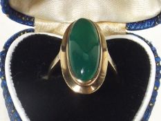 A Victorian 9ct Gold Chrysoprase Ring