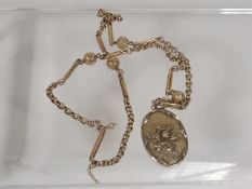 A Victorian 9ct Gold Necklace & Pendant