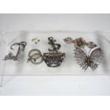 A Quantity Of Silver & White Metal Jewellery Items