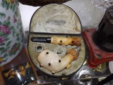 An Early 20thC. Stippled Meerschaum Pipe