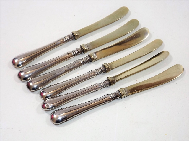 A Set Of Six Silver Handled Pastry Knives