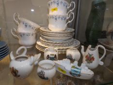 A small quantity of crested ware twinned with Roya