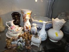 A small quantity of Wade items & other china