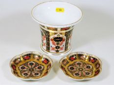 Two Royal Crown Derby Imari 1128 dishes twinned wi