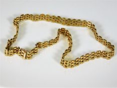 A 9ct gold link necklace