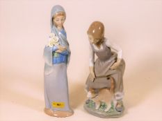 Two porcelain Lladro figures