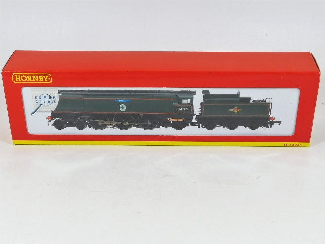 Hornby boxed model train R2260 BR4-6-2 Battle of B