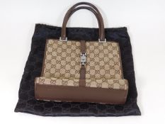 A ladies Gucci handbag