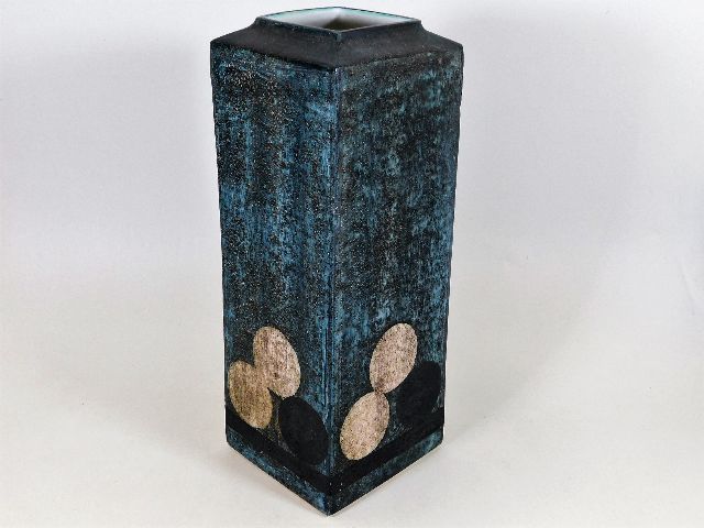 A Troika pottery large rectangular vase approx. 12