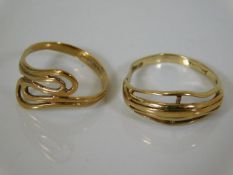 Two small 9ct gold rings a/f