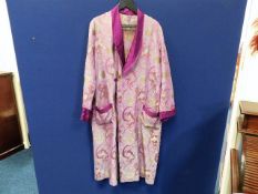 An early 20thC. Chinese silk dressing gown