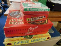 A small quantity of vintage board games