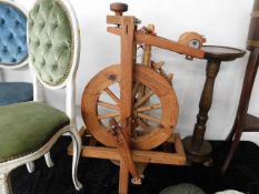 A pine spinning wheel