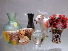 An Imari style posy & other items
