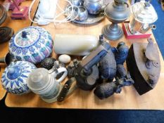 A mixed quantity of sundry items