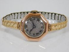 A ladies 9ct gold cased wrist watch