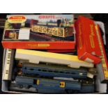 A boxed quantity of 00 gauge model railway carriag