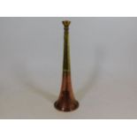 A 19thC. brass & copper hunting horn approx. 8.5in
