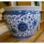 20th Century Oriental blue and white decorated goldfish bowl/jardinière Condition: