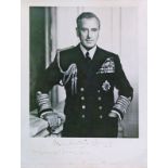 Autographs - Louis Mountbatten, 1st Earl Mountbatten of Burma - Black and white photograph, signed