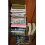 Books - Large quantity relating to gardening and horticulture Condition: