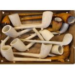 Collection of vintage clay pipes Condition: