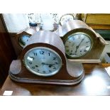 Three mantel clocks Condition: