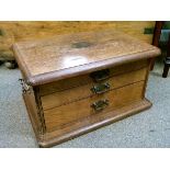 Late 19th/early 20th Century oak cased three drawer cutlery canteen (lacking contents) Condition: