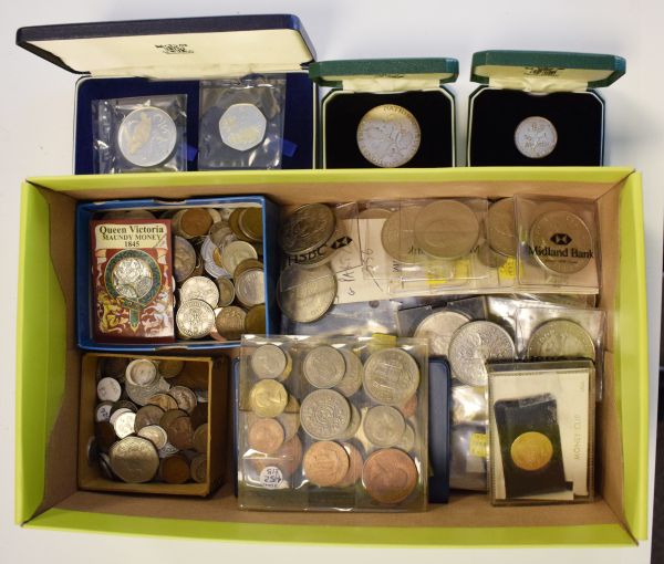 Coins - Large quantity of GB and other coinage Condition: