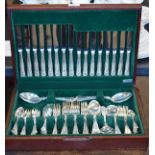 Canteen of silver plated 'Kings' pattern cutlery etc, cased Condition: