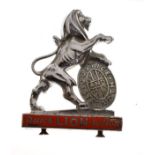 Automobilia - Car mascot - Rampant lion holding a shield with the inscription 'Justice &