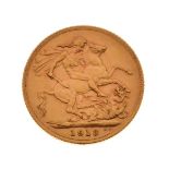 Gold Coins - George V sovereign, 1913 Condition:
