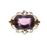 Victorian yellow metal brooch set large amethyst coloured stone, stamped 9ct Condition: