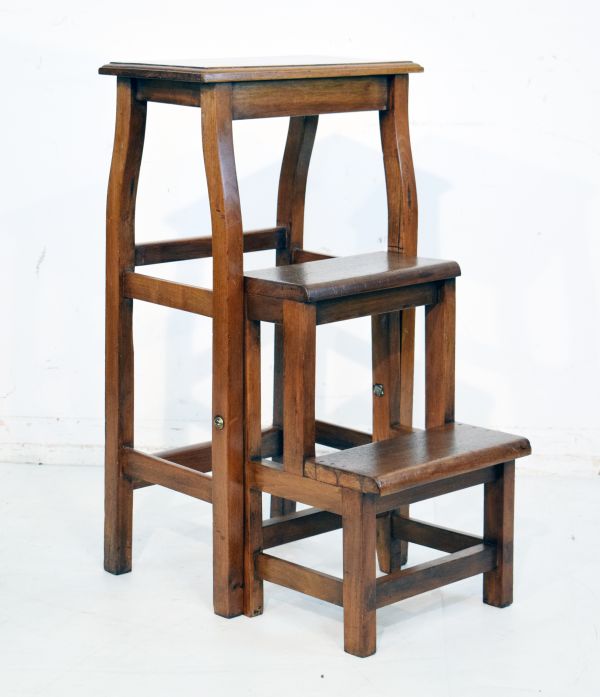 Mahogany folding library steps Condition: