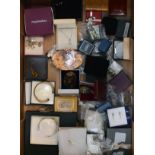 Box of assorted costume jewellery Condition:
