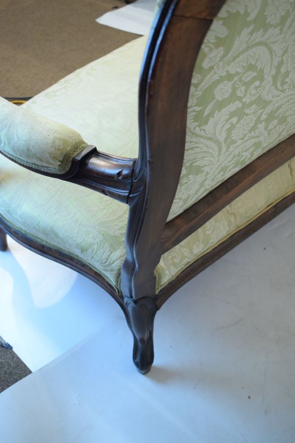 Edwardian carved walnut framed two seater drawing room settee upholstered in pale green and off- - Image 5 of 5