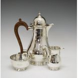 George V silver three piece coffee set comprising: hot water jug, sugar basin and cream jug, the