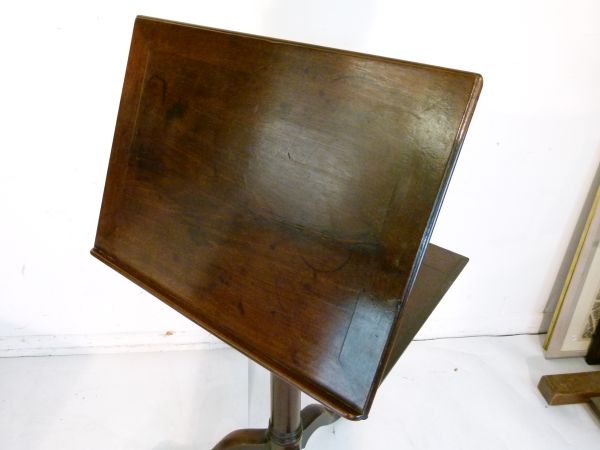 George III mahogany reading table having an adjustable rectangular top, standing on a tapered - Image 2 of 7