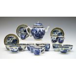 Collection of late 18th/early 19th Century Nankin teaware, all having blue and white painted