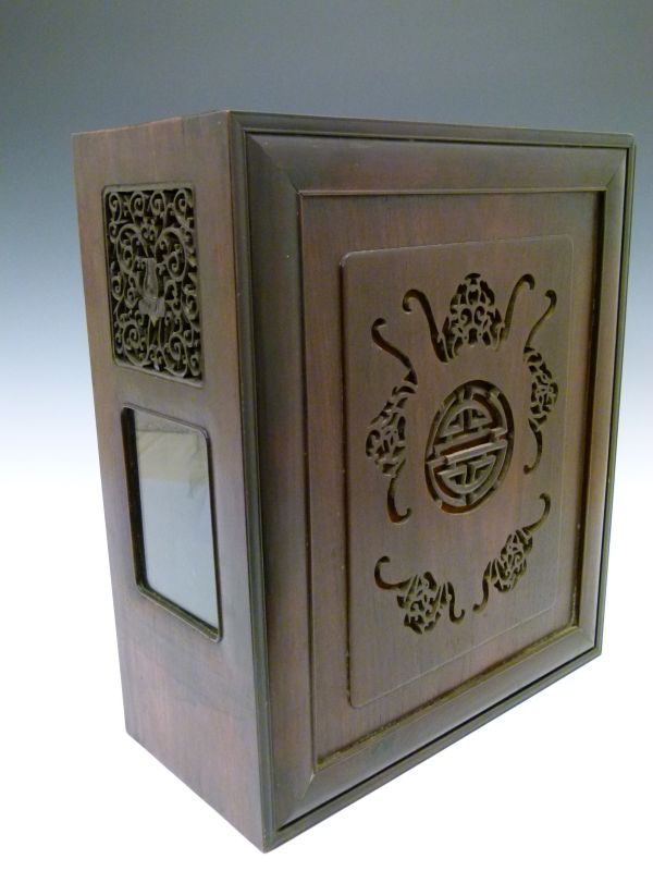 Chinese hardwood cased table clock, the case with glazed and fret carved side panels, sliding - Image 4 of 8