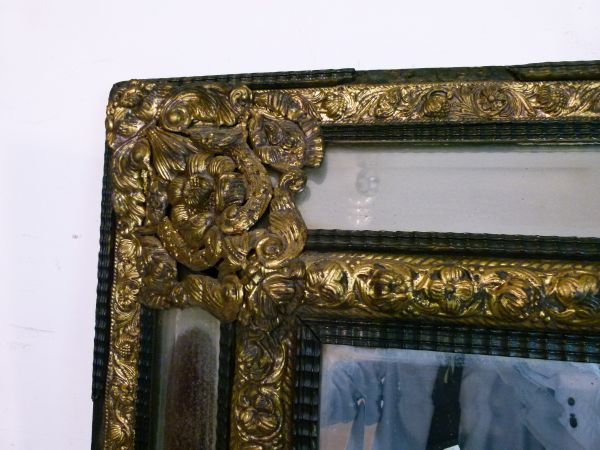 19th Century Flemish wall mirror having a foliate embossed brass and ripple moulded ebonised - Image 5 of 8