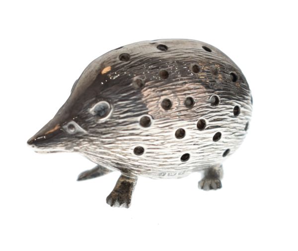 Edward VII silver figural pin cushion formed as a hedgehog, Birmingham 1905 Condition: