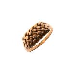 18ct gold ring having band of woven style decoration, size S Condition: